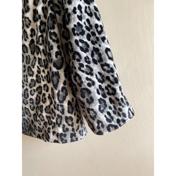 Rafaella Animal Print Fax Fur Coat Womens L Gray Short Length Button Front Lined - Picture 6 of 10